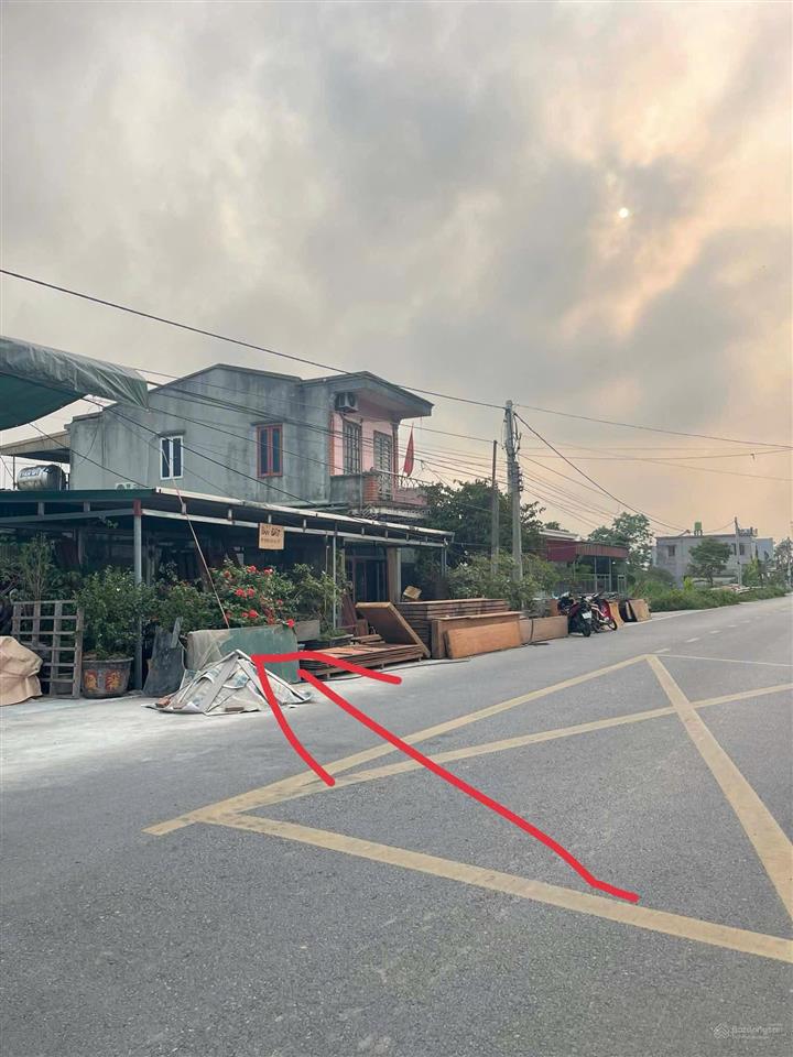 Hàng hiếm tai thôn hòa bình xã bình định huyện kiến xương tỉnh thái bình cũ
nằm đúng trung