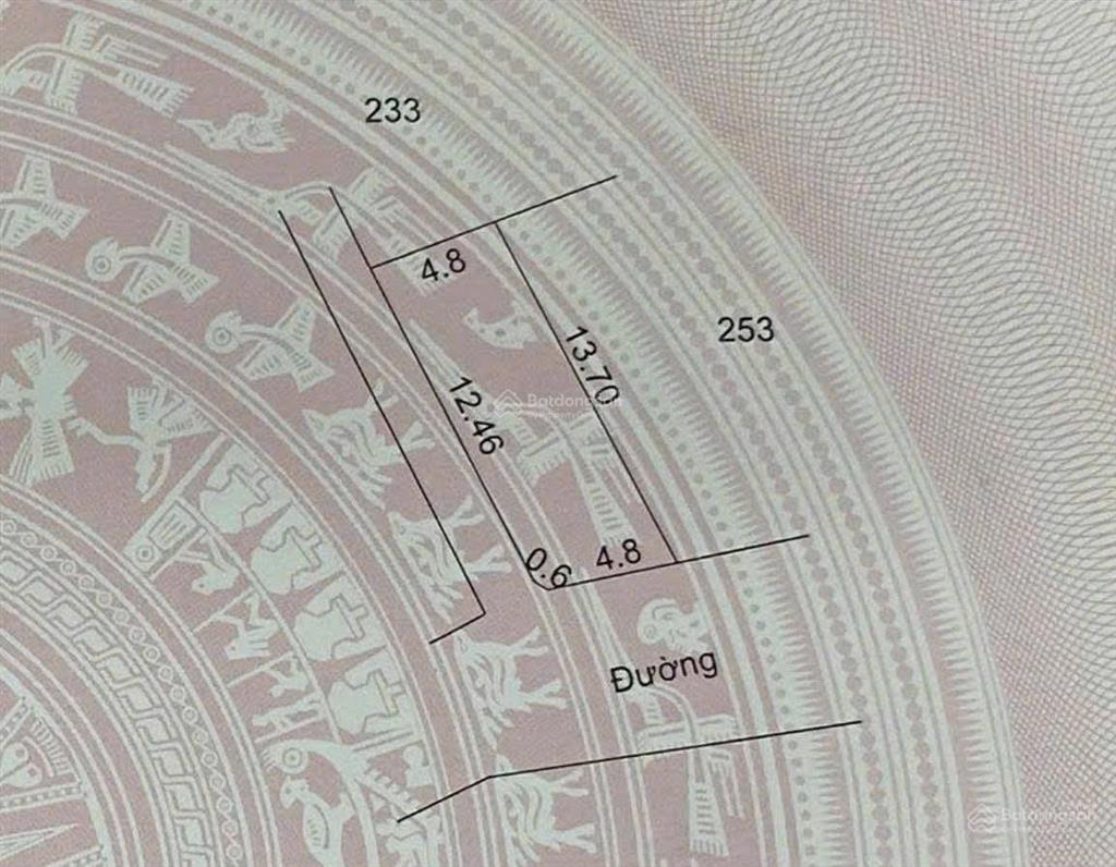 Lô góc hai mặt tiền đường trước đất rộng 5 m