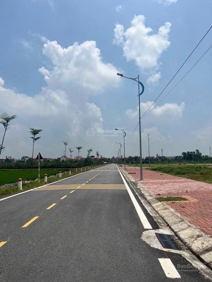 E có suất rẻ nhất , đầu tư là thắng
giãn dân chính nghĩa kim động
sát vách các khu công