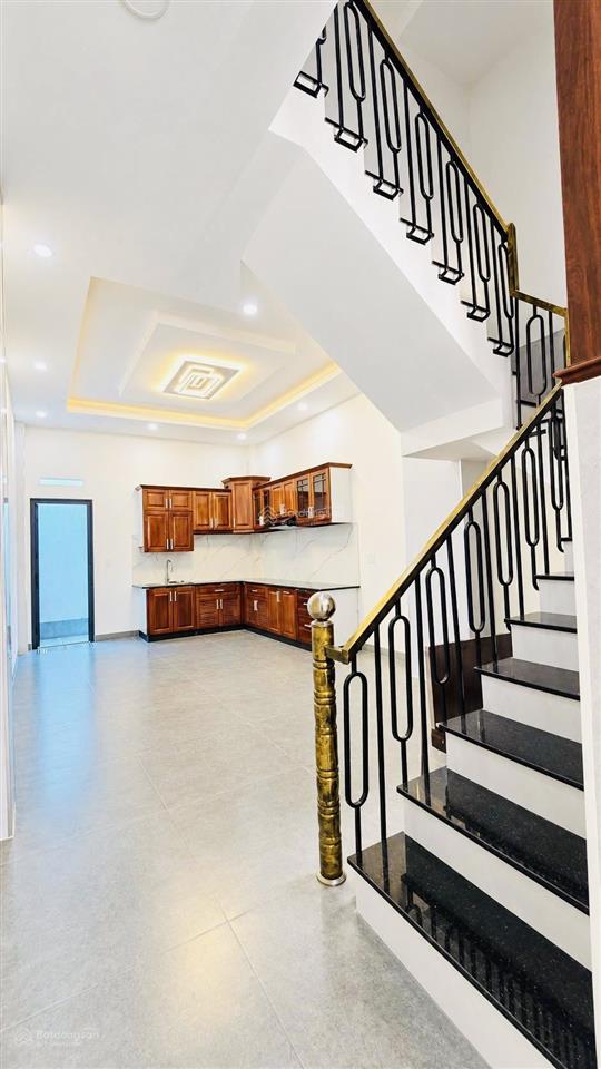 Bán nhà 4 tầng  hẻm 1502 nguyễn duy trinh, long trường  không ngập, không lỗi  giá 6,4 tỷ tl