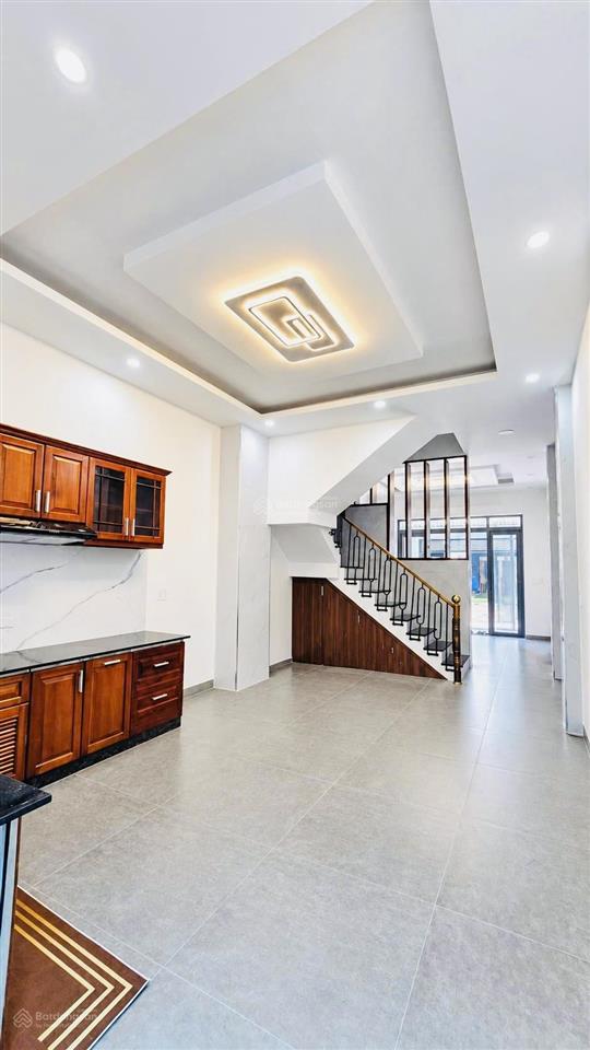 Bán nhà 4 tầng  hẻm 1502 nguyễn duy trinh, long trường  không ngập, không lỗi  giá 6,4 tỷ tl