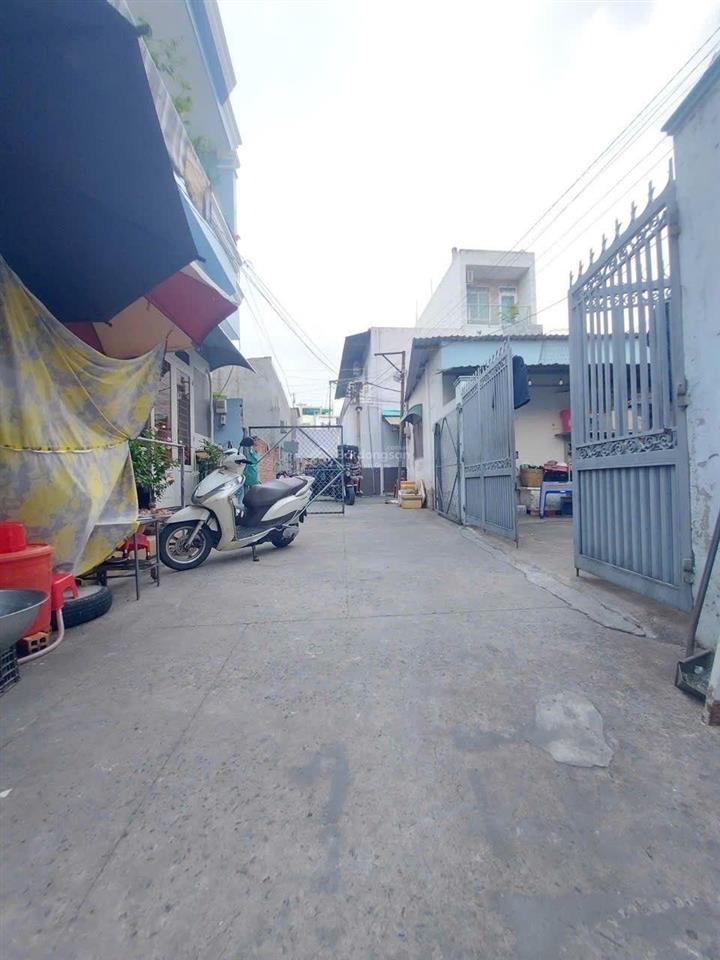 Bán nhà c4 hẻm ô tô  95m2  ngang 6,7m  sát nguyễn duy trinh  chỉ 6,6 tỷ tl