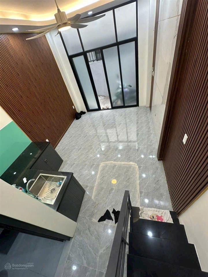 Bán nhà 2 tầng, 3,5x7 chỉ 2,25 tỷ sát ql 13