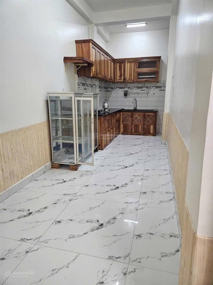4,9 tỷ bán nhà 2 mặt tiền nguyễn trung trực p. xuân hương  đà lạt