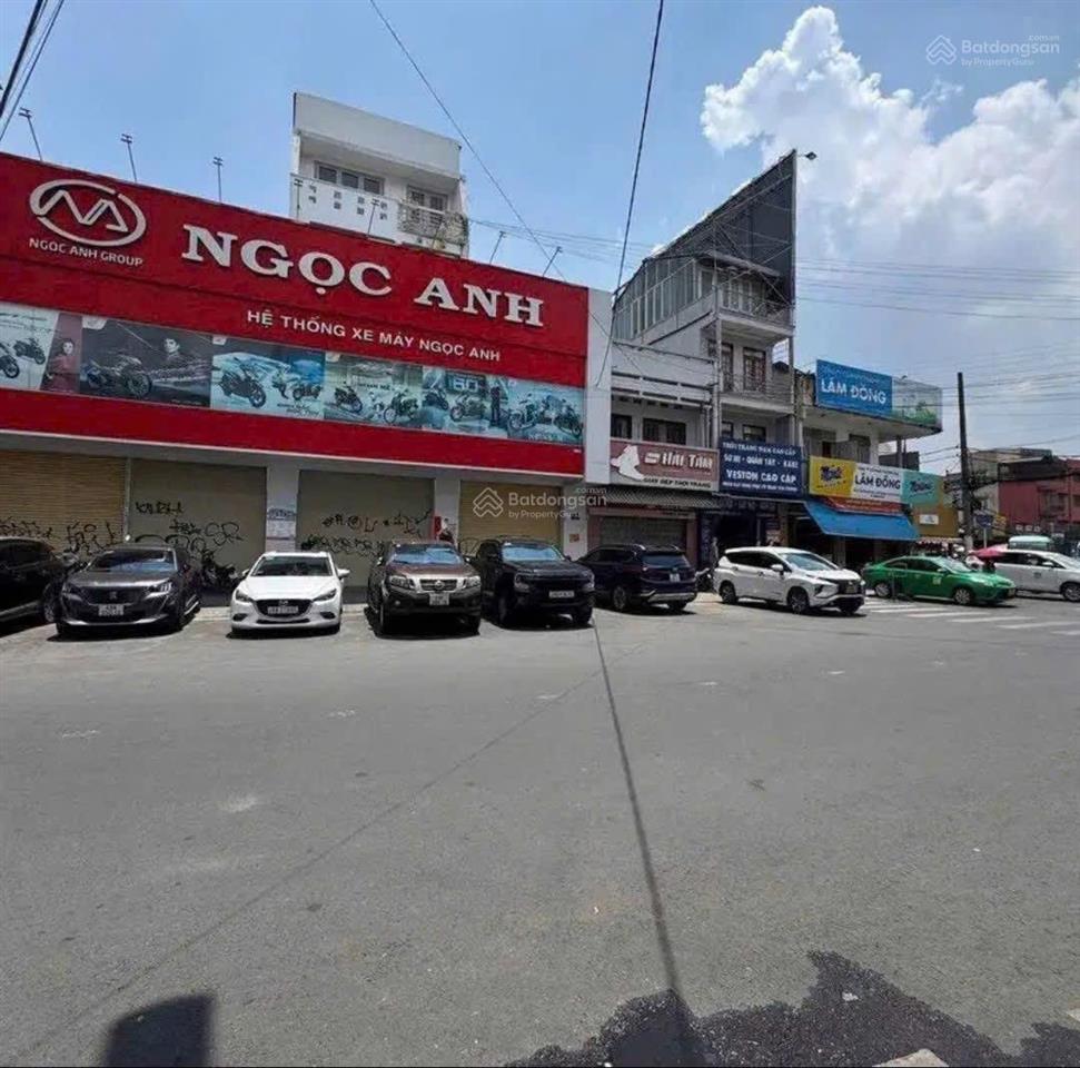 Cho thuê nguyên căn khu hòa bình 45tr/tháng hoặc 150tr/tháng / khu hòa bình trung tâm đà lạt