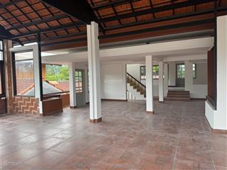 Cho thuê mặt bằng bùi thị xuân 500m view hồ xuân hương đà lạt 150tr/tháng