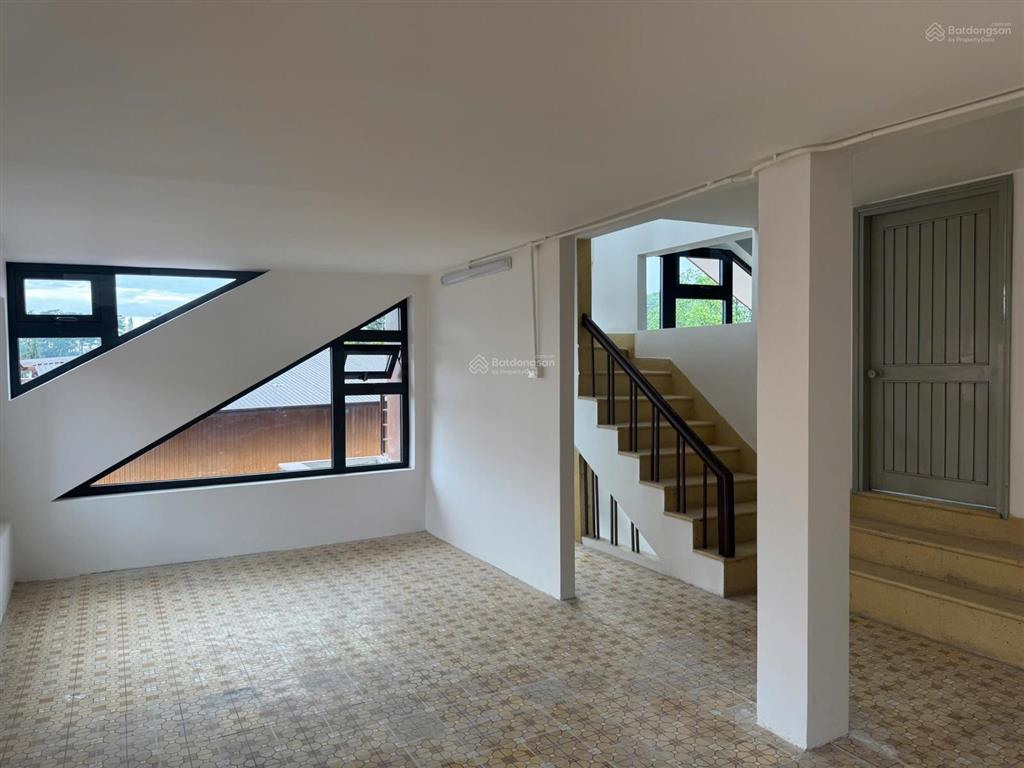 Cho thuê mặt bằng bùi thị xuân 500m view hồ xuân hương đà lạt 150tr/tháng