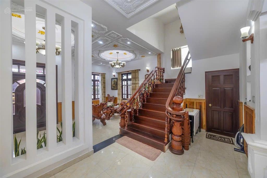 Villa nghỉ dưỡng cho gia đình  gần hồ xuân hương  nguyễn trãi