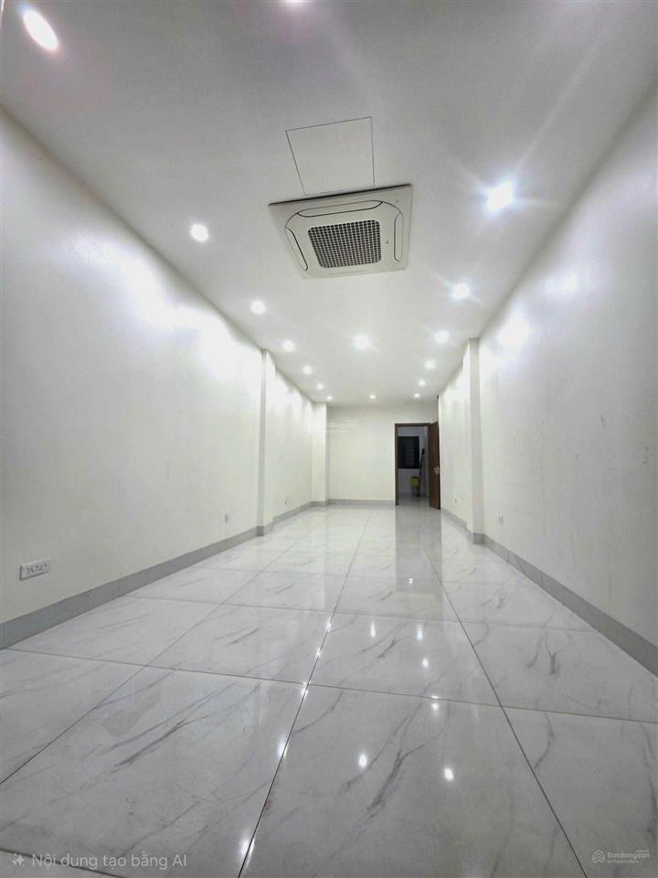 Chính chủ cho thuê nhà mặt phố hoàng hoa thám kinh doanh có thang máy