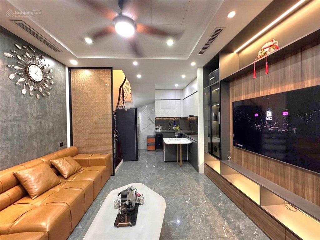 Bán nhà đẹp lung linh ngõ bạch mai  6 tầng  31m2  chỉ hơn 11 tỷ