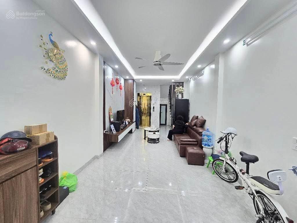 Bán nhà 6 tầng thang máy  ngõ 238 tân mai  ô tô cách 10m  đón đầu quy hoạch