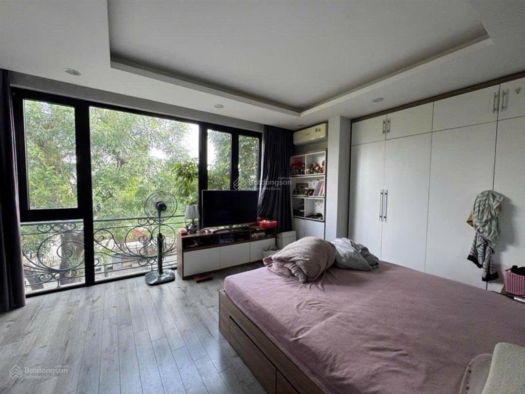 Bán nhà mặt phố lê hồng phong  view lăng bác  lô góc 2 mặt tiền  vỉa hè rộng