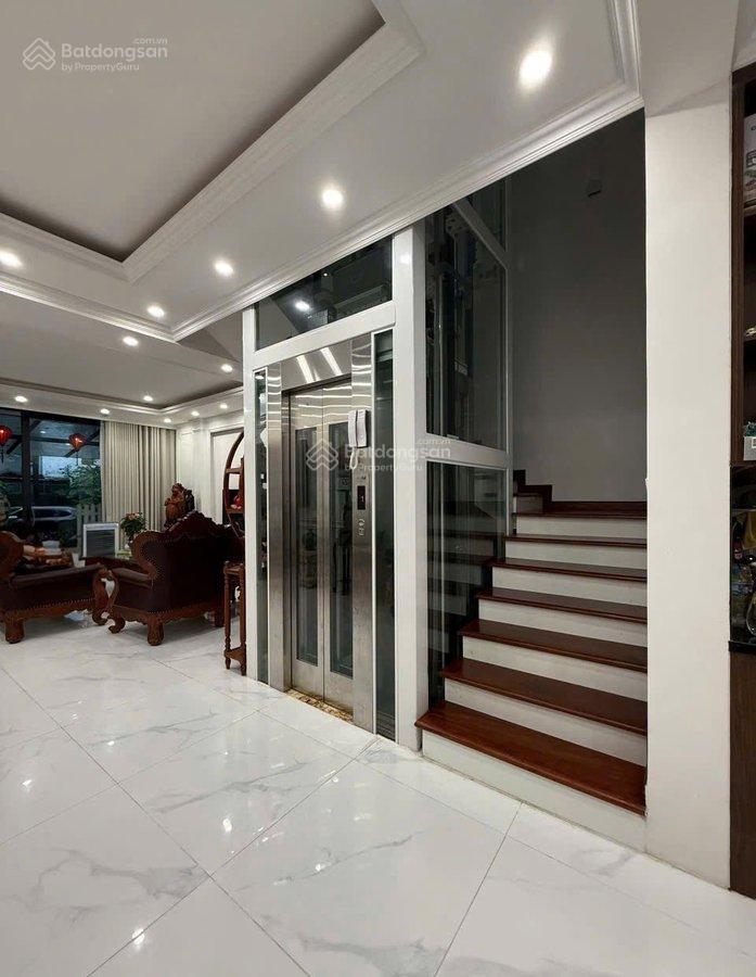 Biệt thự hoàng hoa thám  104m2 4 tầng thang máy lồng kính  khu biệt lập đẳng cấp