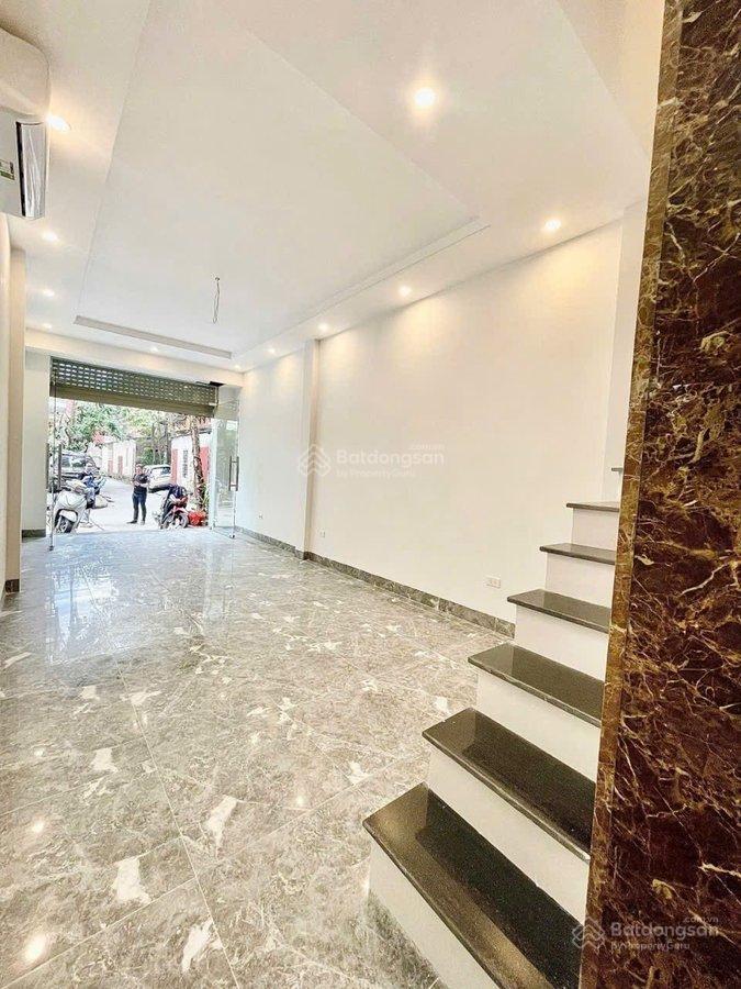 Bán nhà đẹp  không quy hoạch  ô tô tránh  thang máy  2 thoáng vĩnh viễn  view pháo hoa