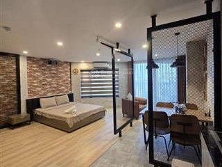 Tòa homestay 9 tầng  mặt tiền 6m  2 mặt thoáng  view hồ giám  ô tô tránh