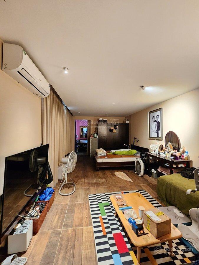 Siêu phẩm quận hai bà trưng  7 tầng thang máy  ô tô đỗ cửa, 30m ra phố  2 thoáng trước sau