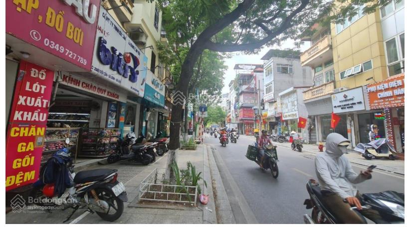 Bán nhà mặt phố đội cấn  diện tích 152m2  mt cực rộng 8,3m  dòng tiền 1,2 tỷ/năm