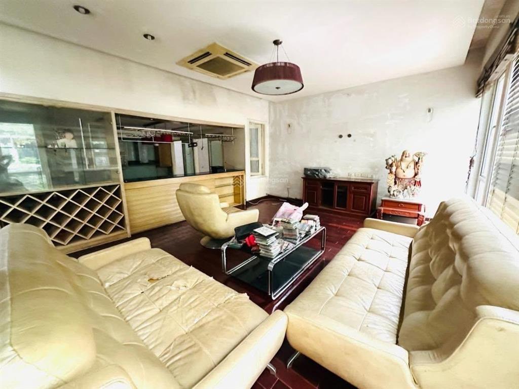 Trung tâm ba đình  phân lô  ô tô vào nhà  nội thất xịn  mặt tiền khủng