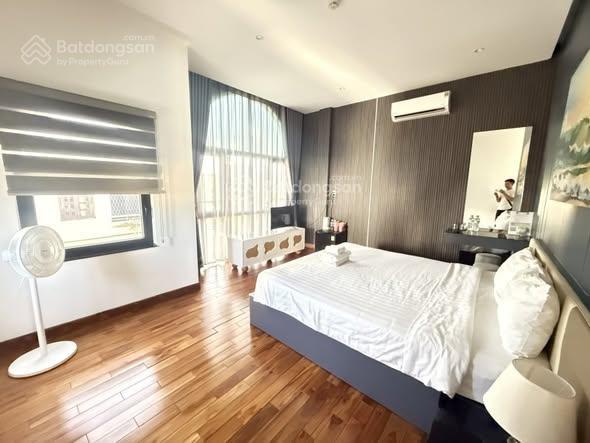 Khách sạn 5 tầng trung tâm hải châu  dòng tiền 100130 triệu/tháng