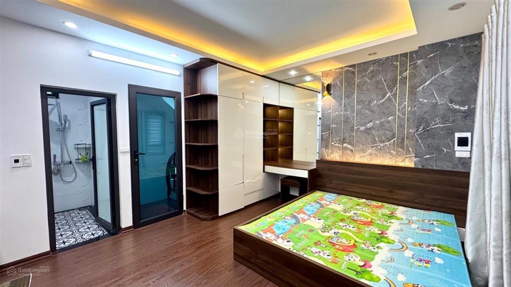 Bán nhà tổ 16 ngọc thuỵ  long biên