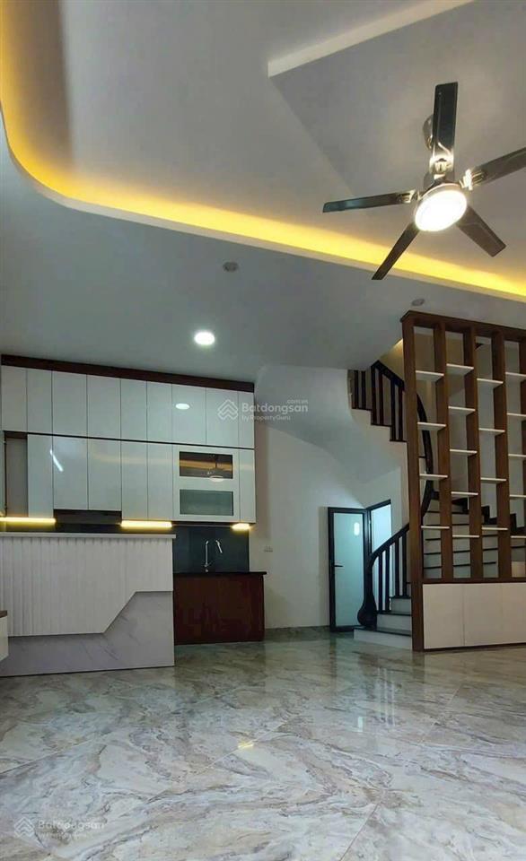 Bán nhà tổ 16 ngọc thuỵ  long biên