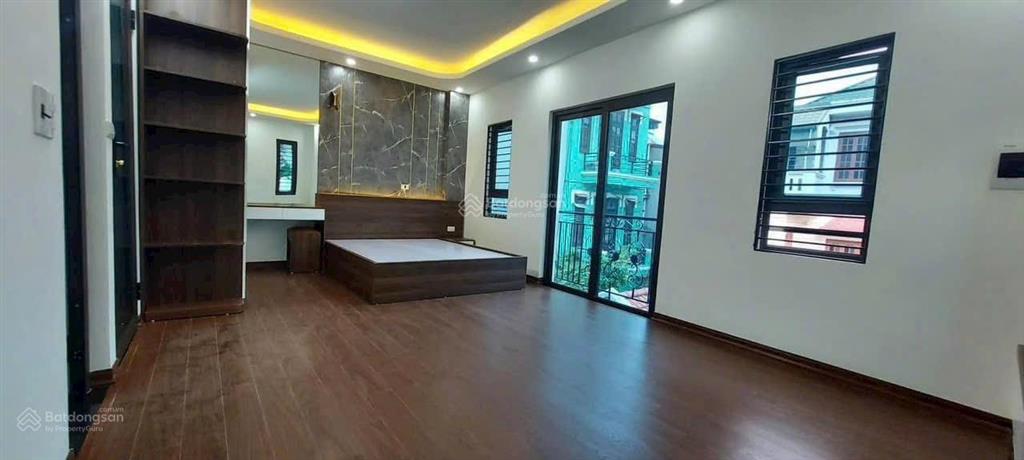 Bán nhà tổ 16 ngọc thuỵ  long biên