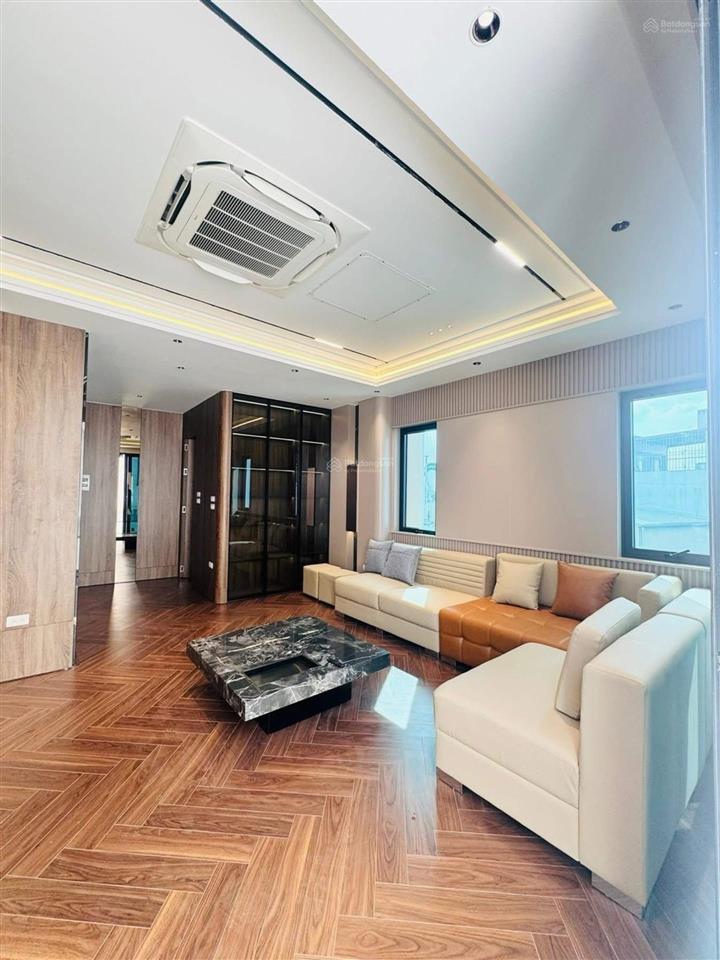 Bán nhà bồ đề hơn 40m2 ô tô vào nhà 14 tỷ nhô