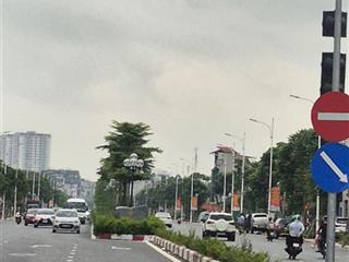 Phân lô tđc ngọc thụy  7t  thang máy. kinh doanh  2 mặt thoáng. hơn 30m2  giá 11.9ty