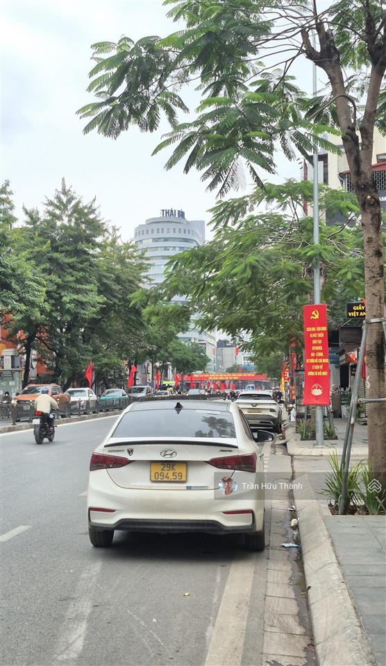 Mặt phố thái hà  thái thịnh. 2 mặt tiền  kinh doanh + mặt tiền khủng. 4t  thông sàn, 80m2