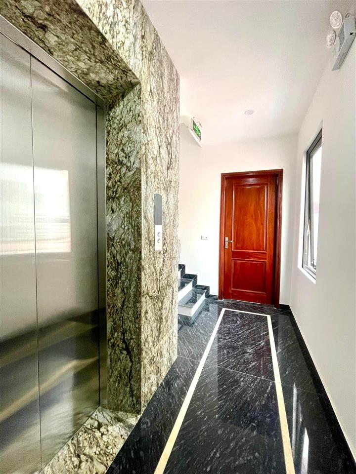 Bán nhà đội cấn, ô tô, kinh doanh, 7 tầng thang máy, lõi ba đình, đa dạng mục đích, 52m2 16 tỷ hơn