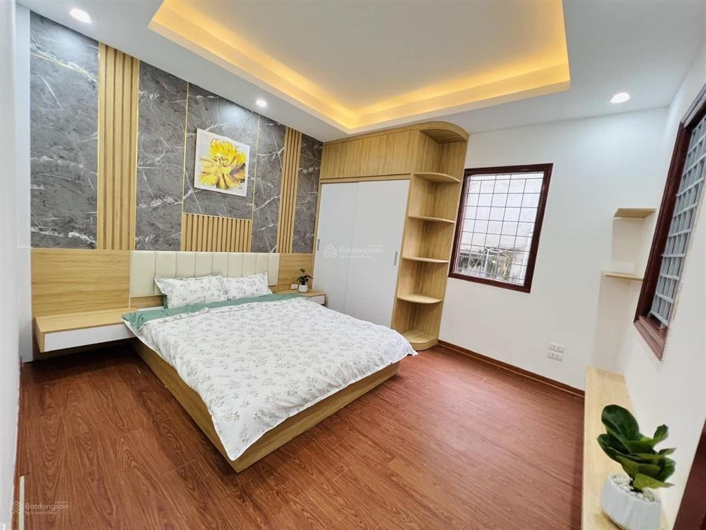 Bán nhà đông ngạc, thụy phương, dân xây, 10m ra ô tô tránh, ô tô đỗ cửa, nhà vượng khí 38m2, 6 tỷ