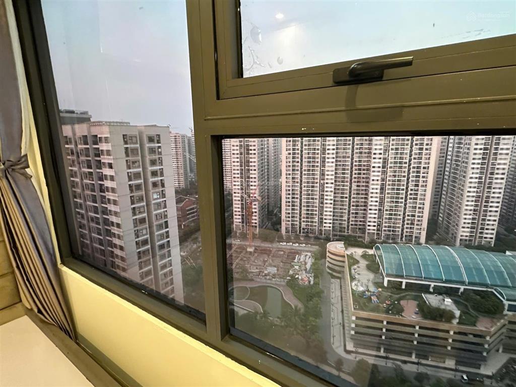 Căn góc cực thoáng, diện tích lớn, 2 phòng ngủ giá chỉ 9tr vinhomes gia lâm
