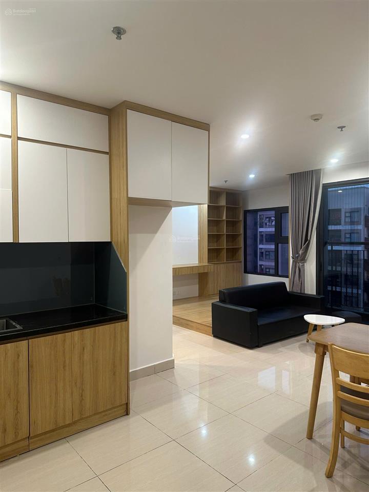Căn góc cực thoáng, diện tích lớn, 2 phòng ngủ giá chỉ 9tr vinhomes gia lâm