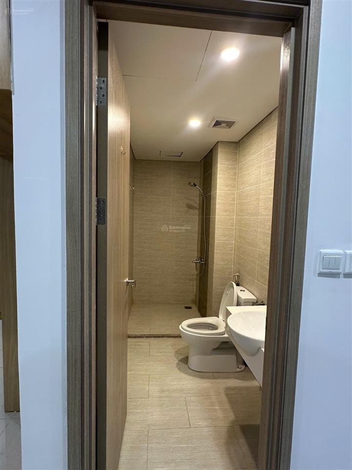 Căn góc cực thoáng, diện tích lớn, 2 phòng ngủ giá chỉ 9tr vinhomes gia lâm