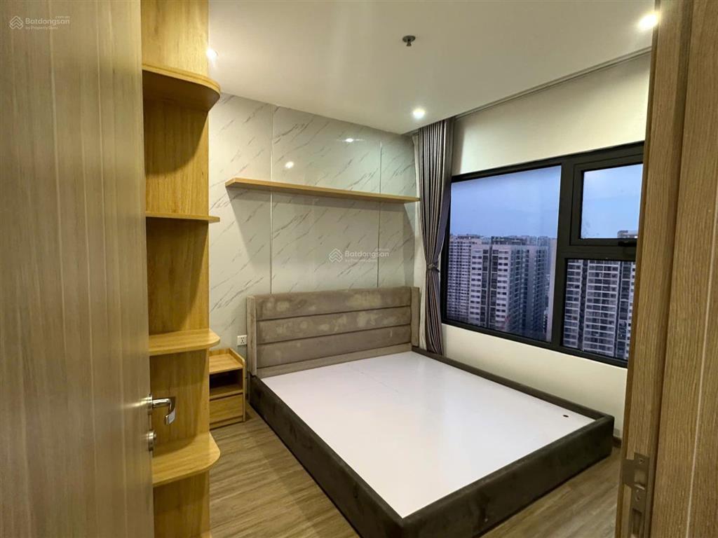Căn góc cực thoáng, diện tích lớn, 2 phòng ngủ giá chỉ 9tr vinhomes gia lâm