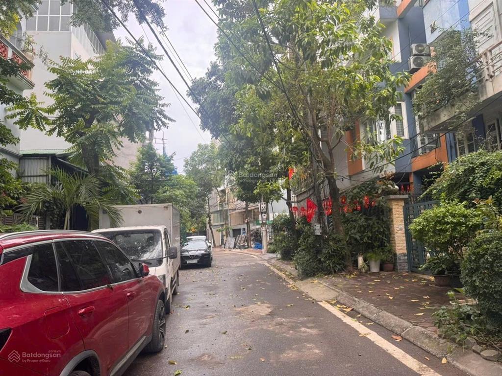 Cần bán mảnh đất đấu giá phân lô đẹp phố đỗ nhuận , bắc từ liêm,100,8m mt 7,2m đường nhựa vỉa hè