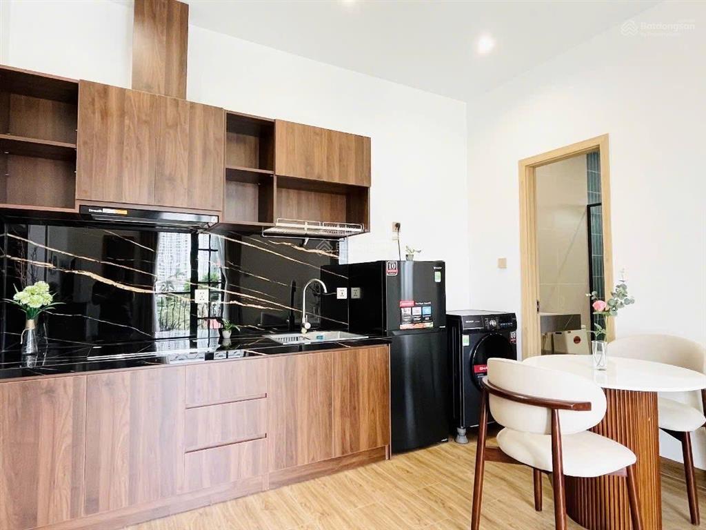 Căn hộ 1 phòng ngủ ngay chân cầu thị nghè  nội thất cao cấp mới 100% | thang máy hầm xe an ninh