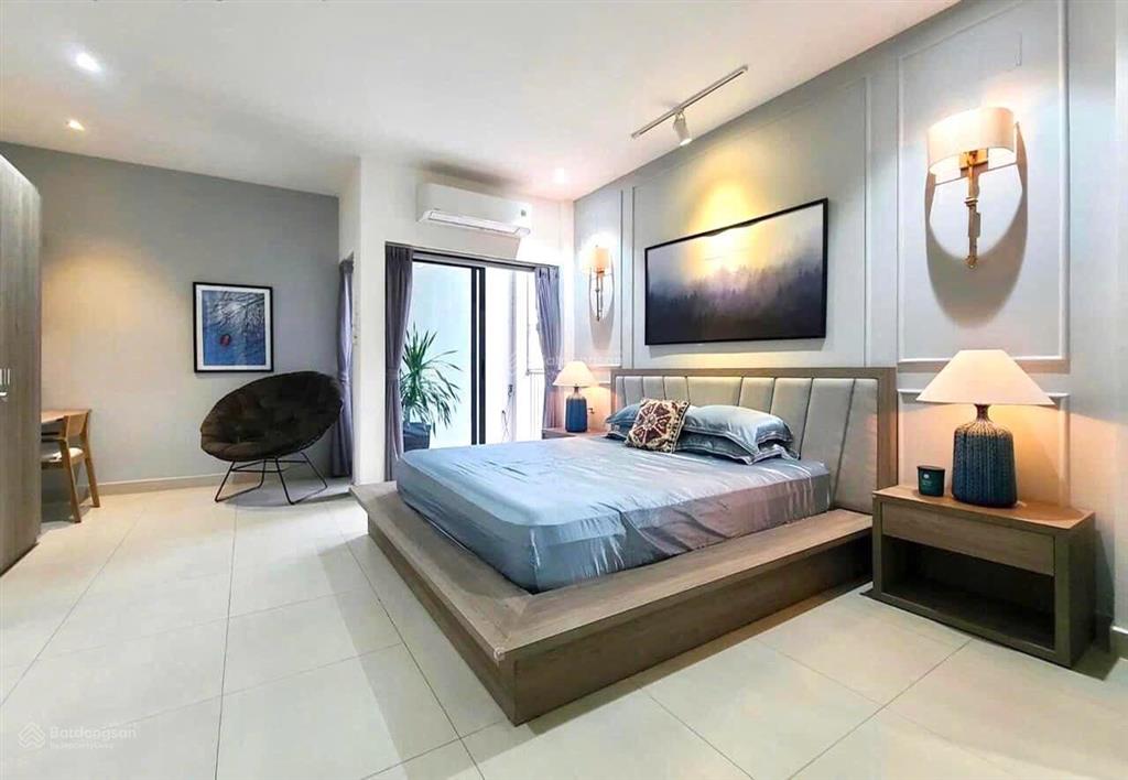 Căn hộ 1 pn mới full nội thất cao cấp, tiện nghi | thang máy  hầm xe đầy đủ, ngay cầu ông lãnh