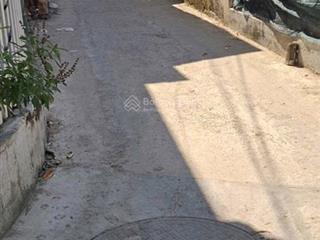 Nhà phố phường cam lợi cam ranh full thổ đường oto con( lô góc nở hậu )