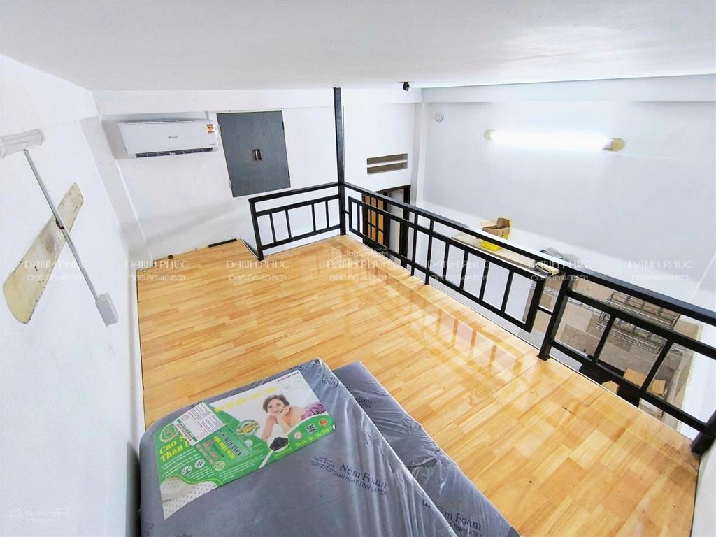Căn trệt gác xép mới set up full nội thất cửa sổ trời, gần công viên văn hoá phú nhuận