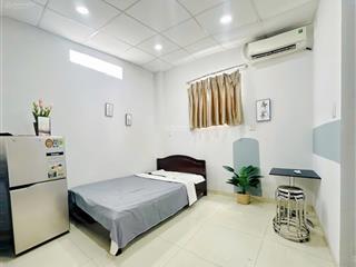 Studio cách etown 100m thang máy full nội thất cửa sổ trời (chính chủ)