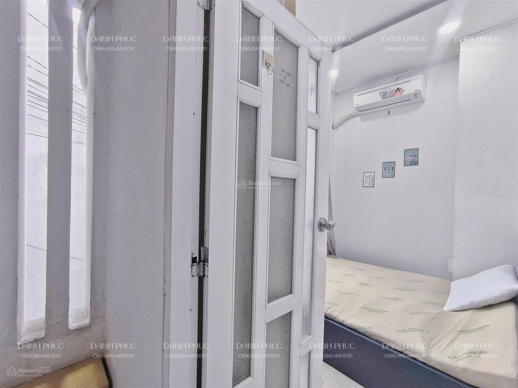 Căn góc 2pn cửa sổ trời full nội thất kế trường đại học công nghiệp