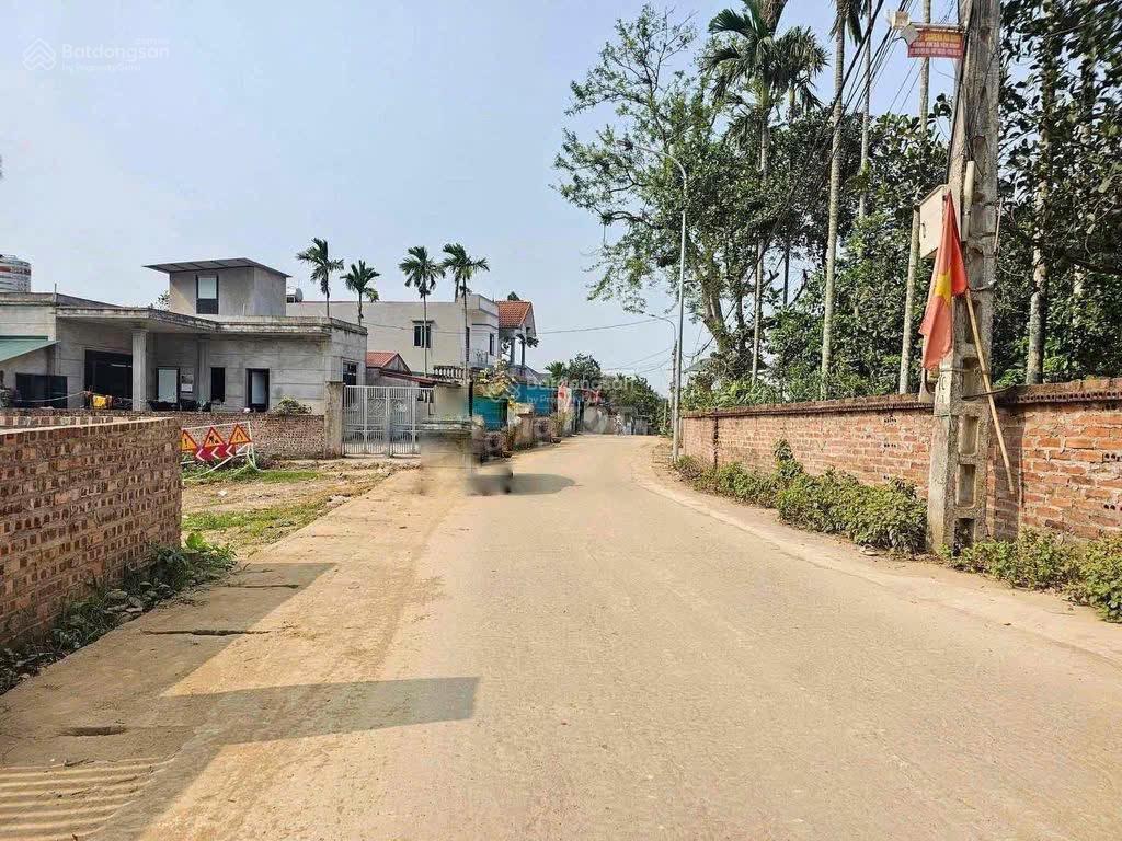 Hơn 2000m² có sẵn xưởng 1000m² tại yên xuân, hn