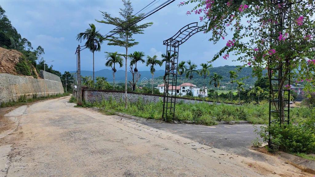 108m đồng chằm, gần đhqg, metro chỉ 2,x tỷ