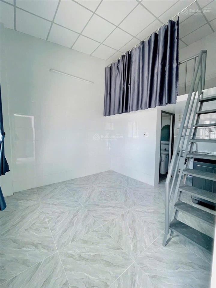 Gia đình em cần bán dãy trọ đường hưng long, bình chánh. shr