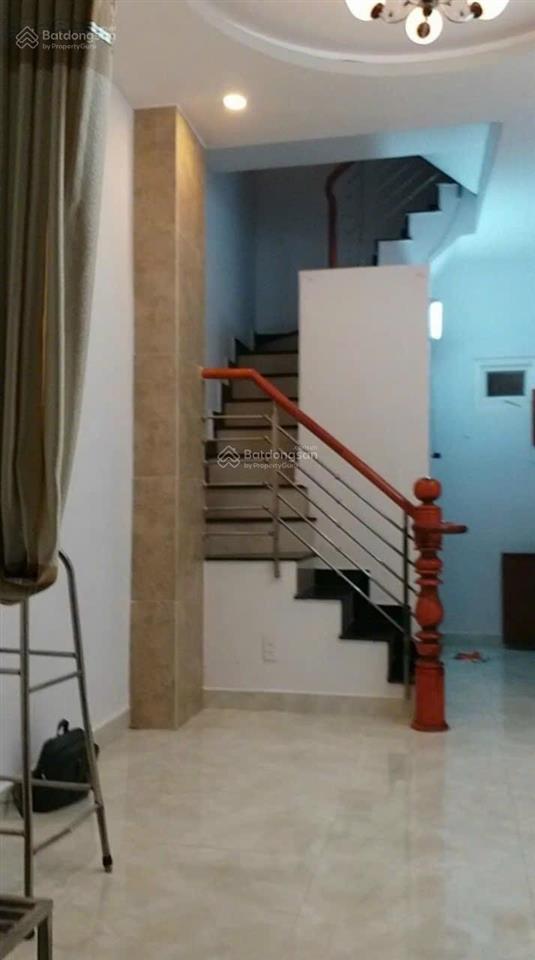 Dì em kẹt tiền cần bán căn nhà đường d4, bình chánh. shr, hỗ trợ vay ngân hàng, giá 870 tr
