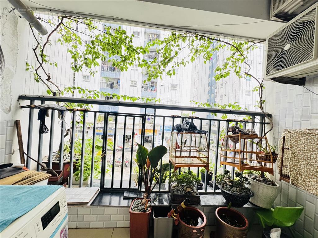 Căn góc 76m ban công đông nam  full nội thất