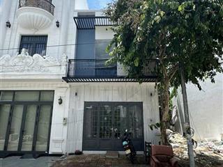 93. Nhà 7,5 triệu 3 phòng ngủ gần bến xe Hồng Loan