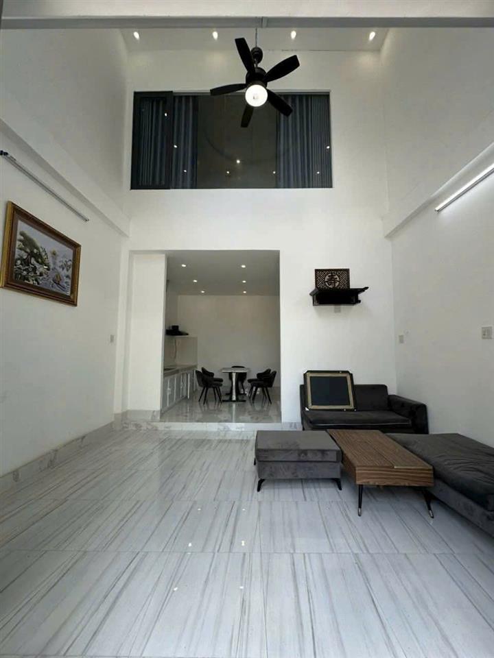 93. Nhà 7,5 triệu 3 phòng ngủ gần bến xe Hồng Loan