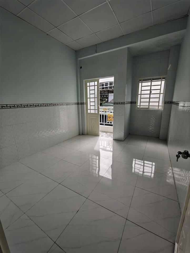 96. E cần Cho thuê nhà 3 triệu gần chợ Trà Nóc thuận lợi cho việc kinh doanh